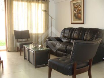 Casa en Venta en Los Maitenes con Tobalaba