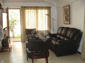 Casa en Venta en Los Maitenes con Tobalaba