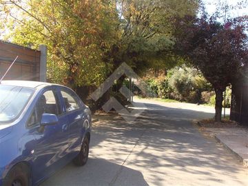 Casa en Venta en Los Maitenes con Tobalaba