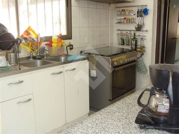 Casa en Venta en Los Maitenes con Tobalaba