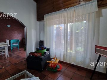 Casa 4 Ambientes Venta Ituzaingo Norte