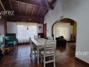 Casa 4 Ambientes Venta Ituzaingo Norte