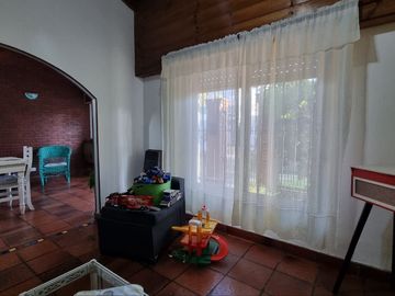 Casa 4 Ambientes Venta Ituzaingo Norte