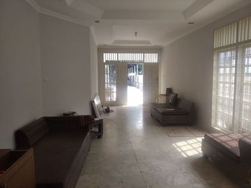 Rumah baru jl Cirebon Menteng Cocok buat kantor dan tempat tinggal