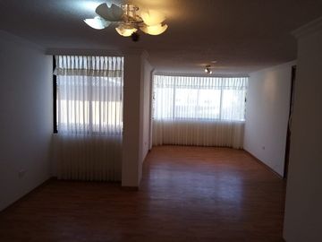 Venta o Canje Hermoso Departamento El Edén / Solca