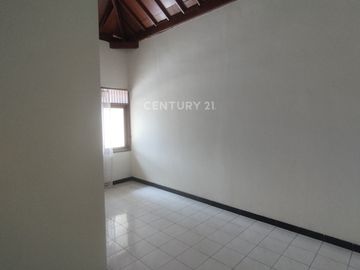 RUMAH DIJUAL DALAN KOMPLEK PAMULANG TANGERANG SELATAN