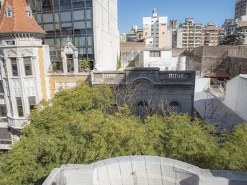 Venta Importante Casona, apto institución. Barrio Martin