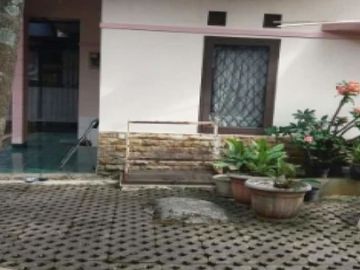 5 Bedroom House for sale