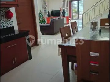 Rumah Ukuran 8x24.4m 2 1/2 Lantai Puri Gardena