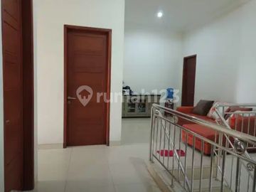Rumah Ukuran 8x24.4m 2 1/2 Lantai Puri Gardena
