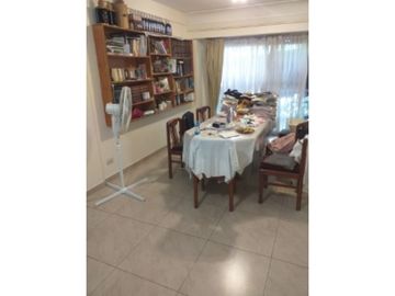 VENTA 4 AMBIENTES AL FRENTE  CON BALCON .VALENTIN GOMEZ 2900