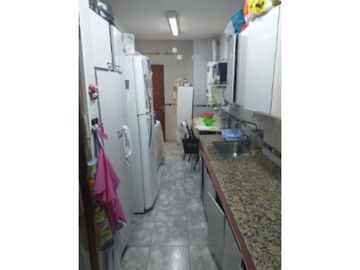 VENTA 4 AMBIENTES AL FRENTE  CON BALCON .VALENTIN GOMEZ 2900