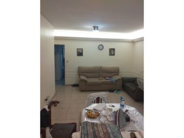 VENTA 4 AMBIENTES AL FRENTE  CON BALCON .VALENTIN GOMEZ 2900