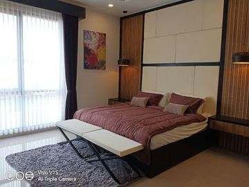 Rumah baru kokoh pondasi tiang pancang dekat summarecon