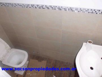 V605 Ituzaingo duplex 4 amb. con cochera y patio.