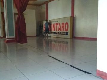 Bangunan Ex Restoran Padang Pinggir Jalan Raya Bintaro Utama Sektor 3
