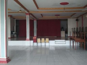 Bangunan Ex Restoran Padang Pinggir Jalan Raya Bintaro Utama Sektor 3