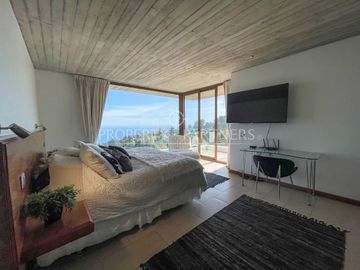 Casa 360 metros con vista  al mar Costa Cachagua