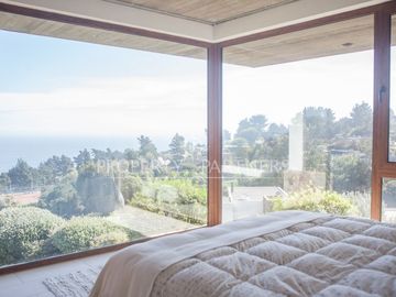 Casa 360 metros con vista  al mar Costa Cachagua