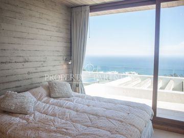 Casa 360 metros con vista  al mar Costa Cachagua