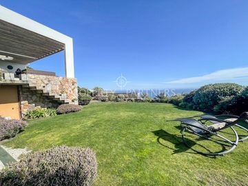 Casa 360 metros con vista  al mar Costa Cachagua