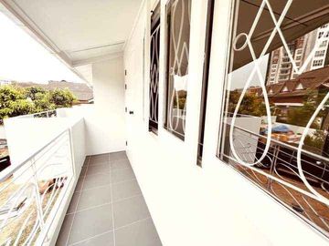 5 Bedroom House for sale in Hang Dong, Chiang Mai