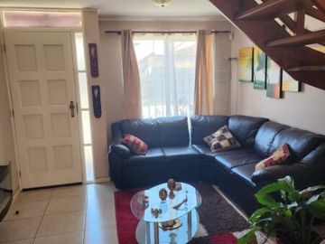 Vendo casa Flores de Pucará