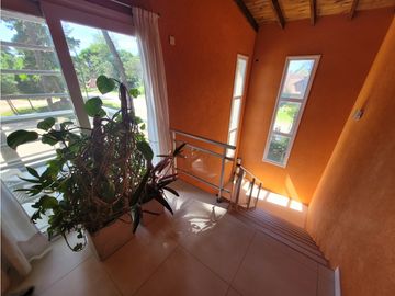 Casa en Venta - Zona lamos - Calidad de Construcción