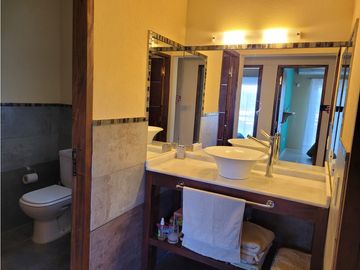 Casa en Venta - Zona lamos - Calidad de Construcción