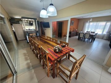 Casa en Venta - Zona lamos - Calidad de Construcción