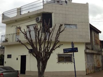Casa PH en venta en Moron Sur