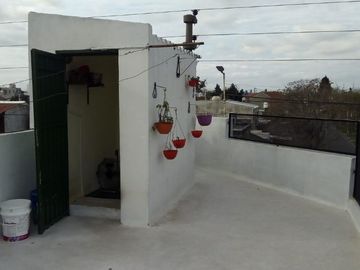 Casa PH en venta en Moron Sur