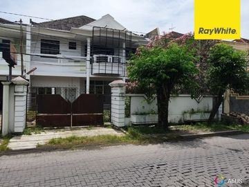 Disewa Rumah 2 lantai di Darmo Permai, Surabaya