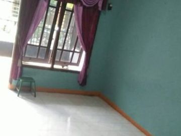 Rumah Surabaya Barat Kebraon Karangpilang Row Jalan Lebar