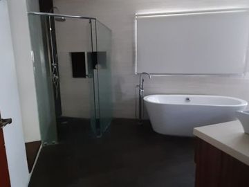 House and Lot FOR SALE in Alabang Hills, Muntinlupa City