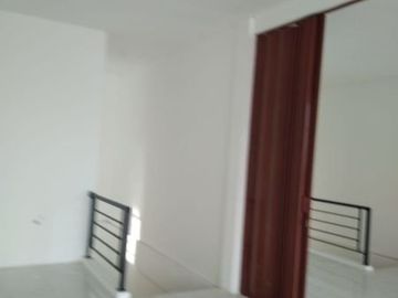 DISEWAKAN* *Ruko Kutai Square* Ruko 4 Lantai terletak di raya Kutai.