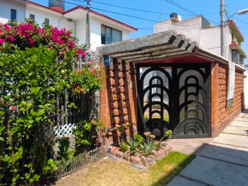 ADOLFO LOPEZ MATEOS, CASA EN VENTA 10663 RCV