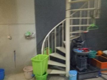 Rumah di sewakan Pakuwon Indah Cluster Granada