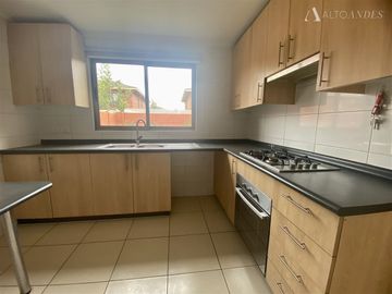 Casa en Venta en Pedro Garhnam Saravia 2577