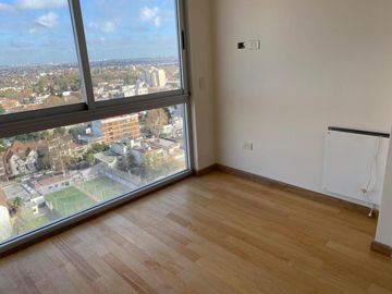 ESPECTACULAR PENTHOUSE EN BANFIELD.
