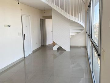 ESPECTACULAR PENTHOUSE EN BANFIELD.