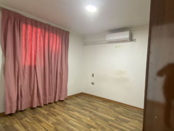 Casa en venta en La Reina sector Grange; 7 dorm,6 baños