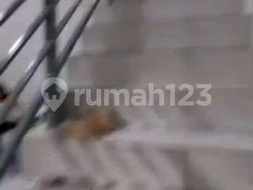 Disewa Gudang 3 Lantai di Salembaran Tangerang