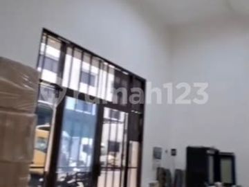 Disewa Gudang 3 Lantai di Salembaran Tangerang