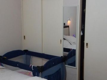 CASA AMERICANA EN PARQUE LELOIR CON 3 DORMITORIOS, QUINCHO-COCHERA PARA 2 AUTOS