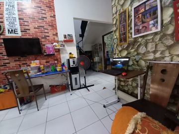 jual cepat rumah 2 lantai kualitas ok perigi sawangan