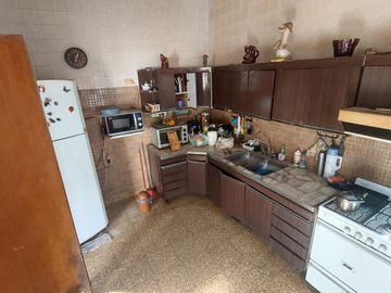 Casa En Venta Sobre Medrano Próximo A Fiscalía, Zona Cortijo Nuevo