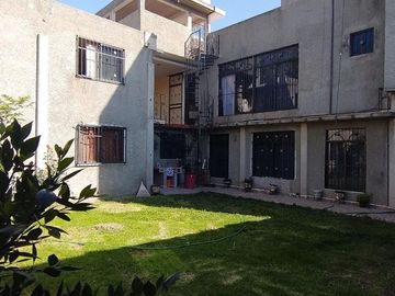 Tepotzotlan  Casa en VENTA con 3 departamentos y 3 locales