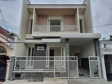 Rumah Wisma Permai Barat, New, Minimalis