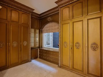 DIJUAL RUMAH MEWAH dan MEGAH at Jl KEMANG TIMUR, JAKSEL